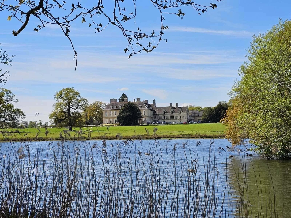 Gallery image 3: stapleford-estate-parkland