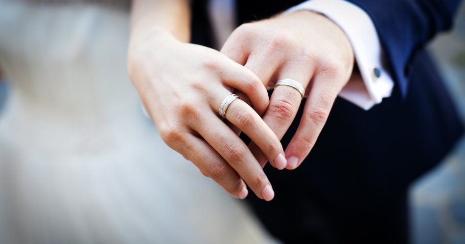 Image 4: F. Hinds Ltd