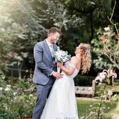 Wedding News: Check out Dronfield Hall Barn in Derbyshire