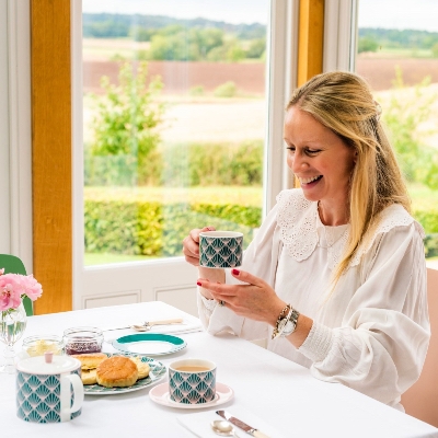 Wedding News: Jo Deakin releases new tableware collection