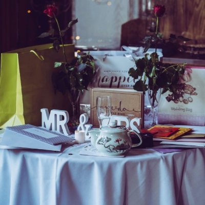 How Much Should You Really Gift At Weddings In 2025?