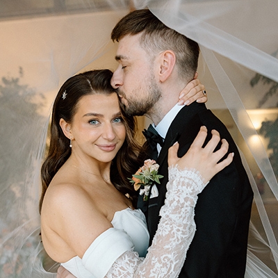 Real Weddings: Peach passion