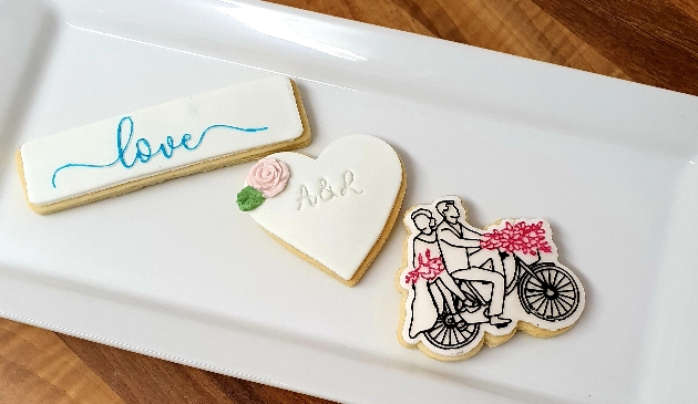 Jackie Diamond Cake Design's cookies